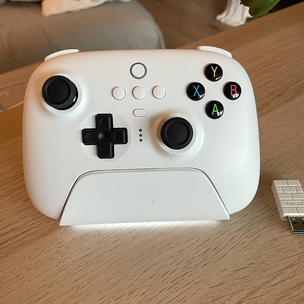 8Bitdo Ultimate 2.4g Wireless Controller, Charging Dock, White Color